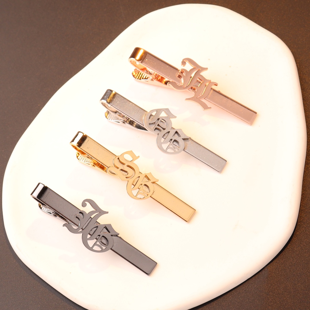 اسم مخصص الأحرف الأولى التعادل - مراجعة Tie Clip Silver وسعره
