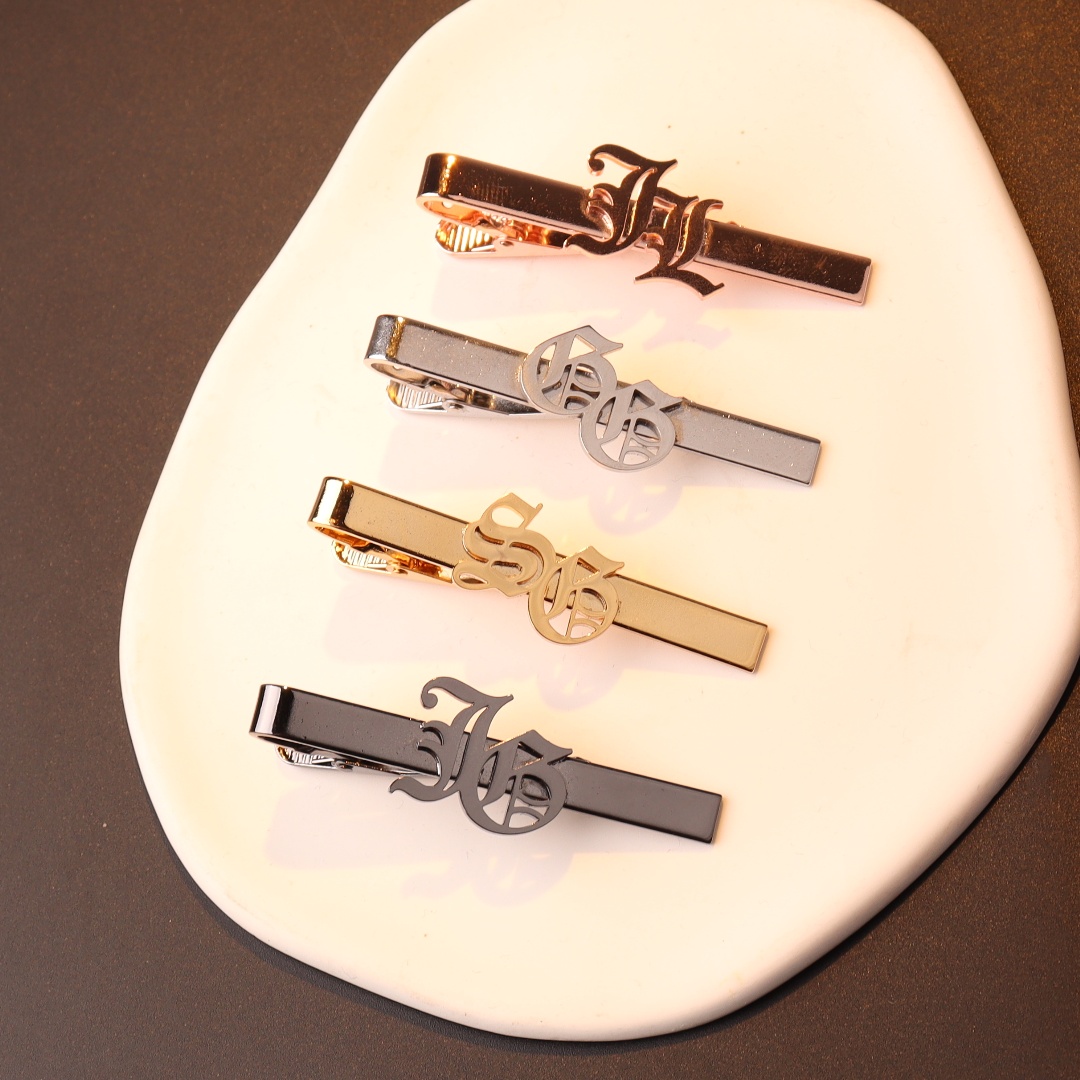 اسم مخصص الأحرف الأولى التعادل - مراجعة Tie Clip Silver وسعره