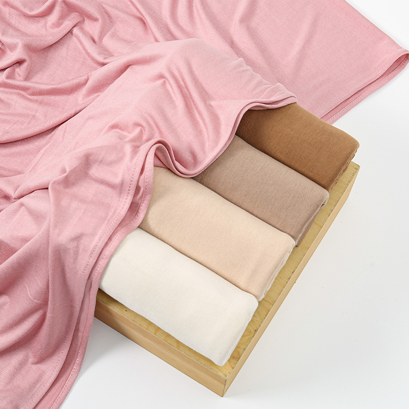 حجاب قطني فاخر من المودال، وشا - مراجعة Bandana Cotton وسعره